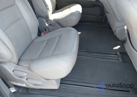 2016 Toyota Sienna Xle 8 Passenger из США, поврежденный, VIN 5TDYK3DC3GS696539